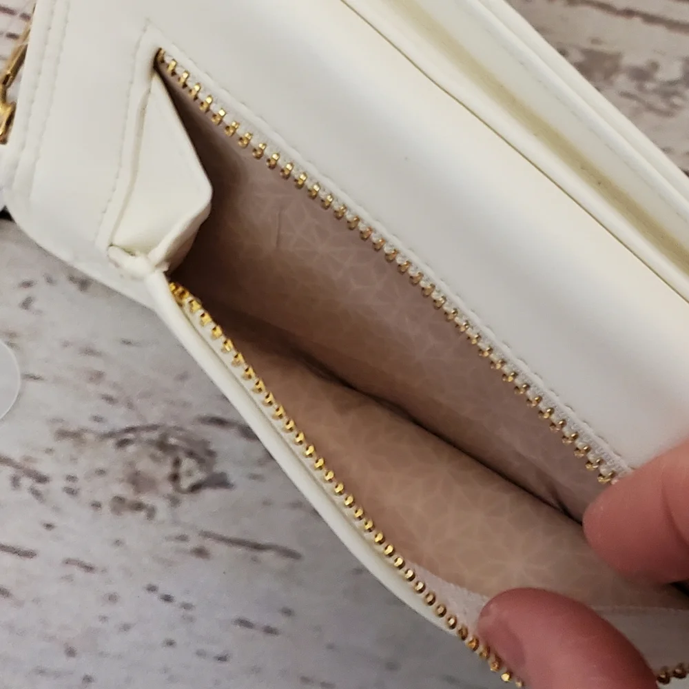 Time and Tru women's recycled materials wallet with crossbody strap white